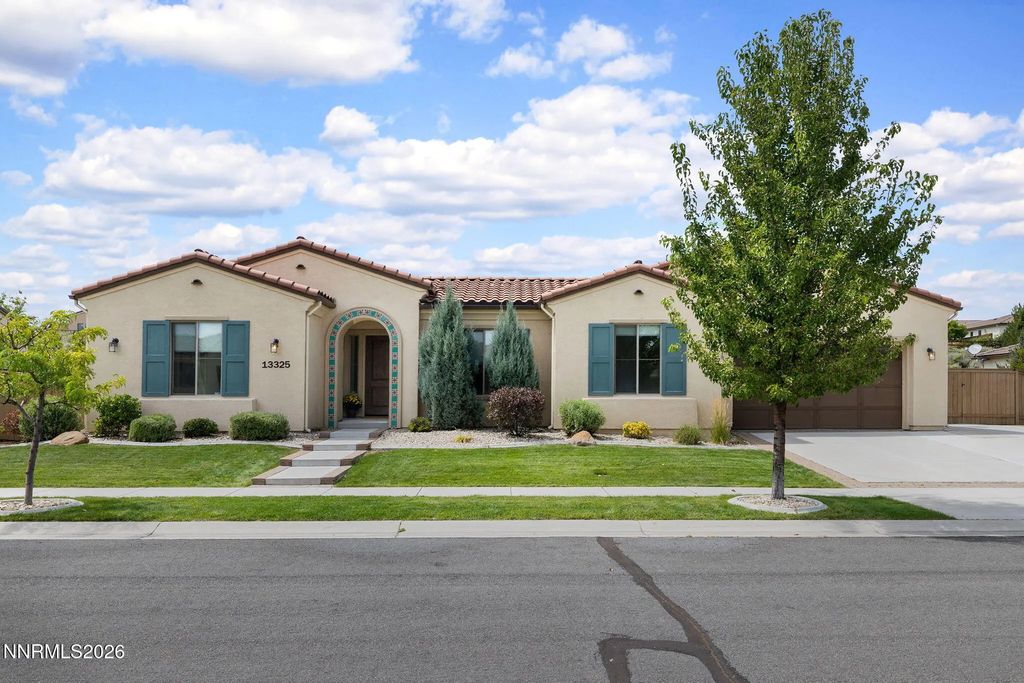 13325 Crest Valley Drive, Reno