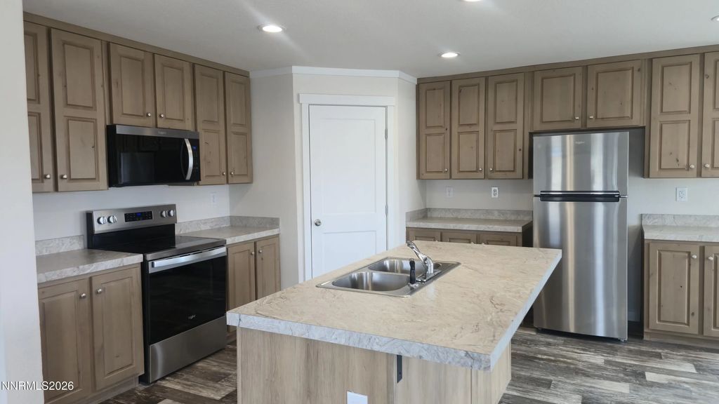 7995 Cheyenne Trail, Stagecoach