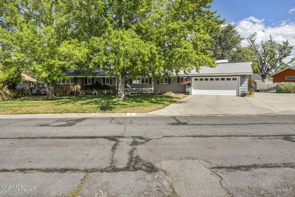 3 Circle Drive, Carson City