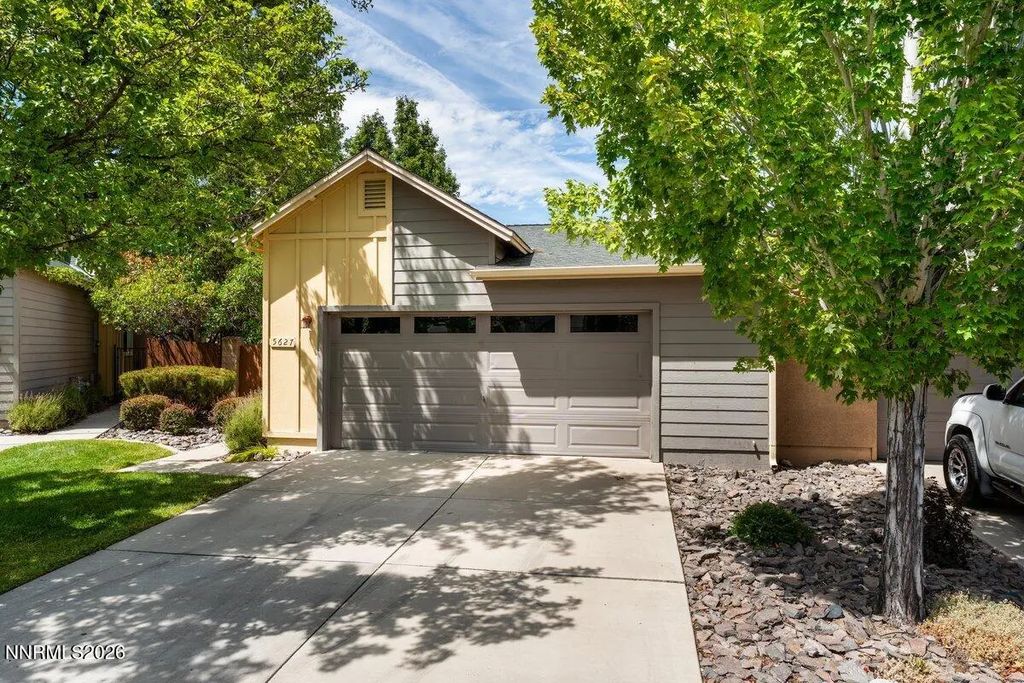 5627 Crescent Hill Way, Sparks
