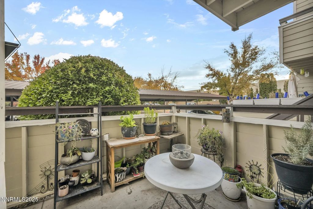 555 E Patriot Boulevard # 167, Reno