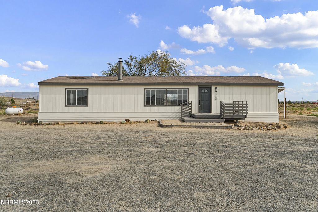 1230 E Badger Street, Silver Springs