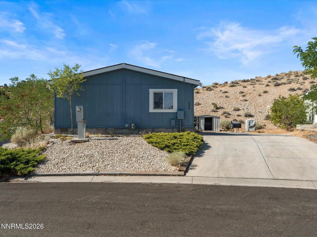249 Miriam Way, Moundhouse