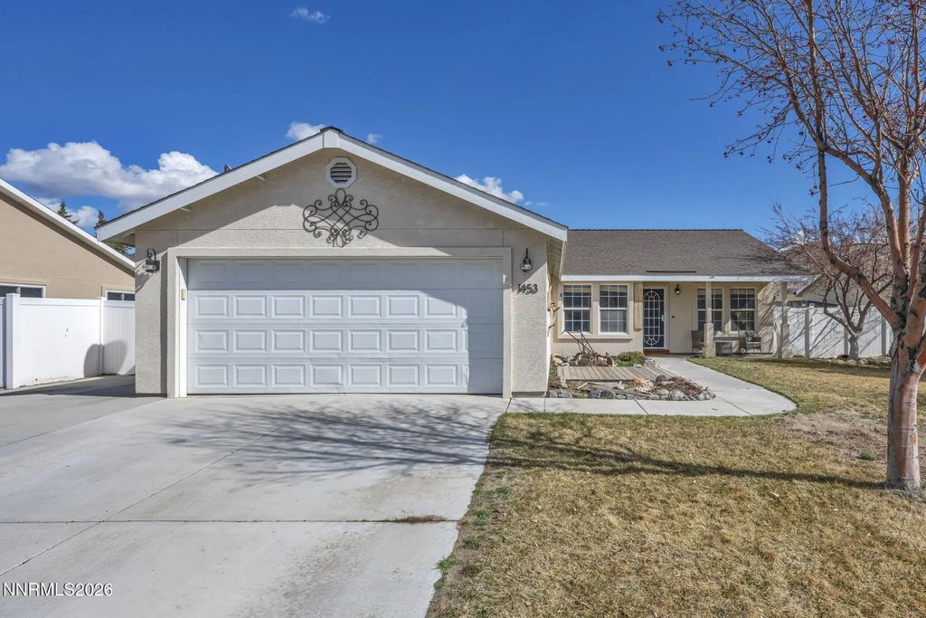 1453 Grey Bluffs Drive, Fernley