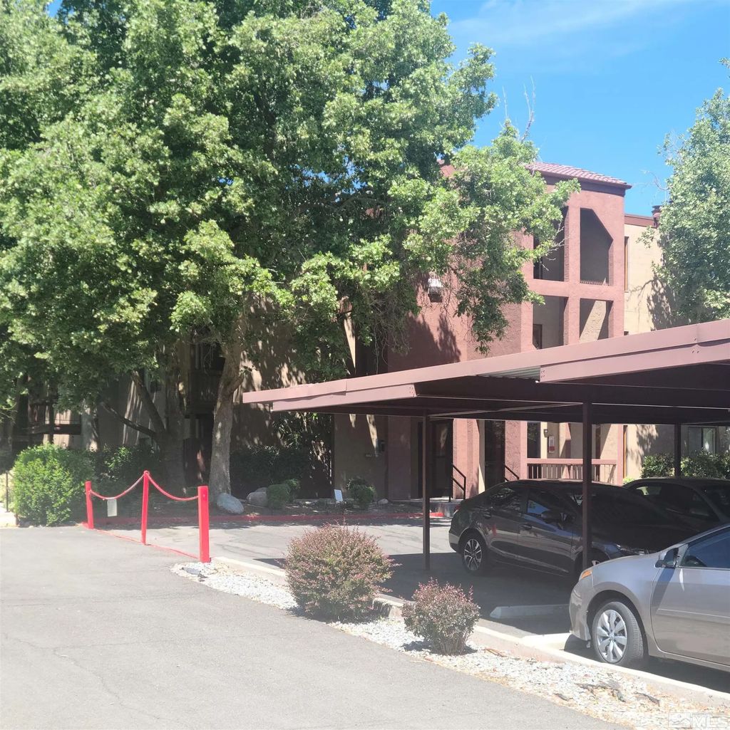 2955 Lakeside Drive Unit 227, Reno