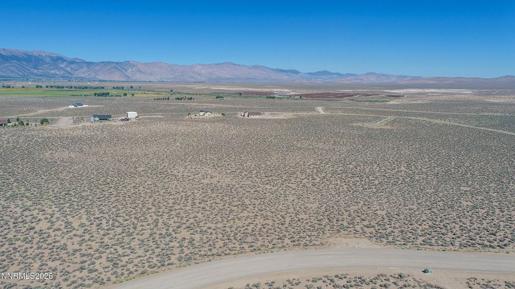 211 W Sierra View Drive, Smith Valley