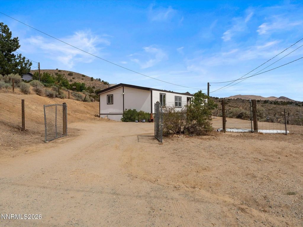325 Gerdes Avenue, Sun Valley