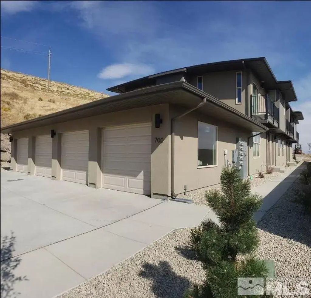 740 Bluffs Court 101, Reno