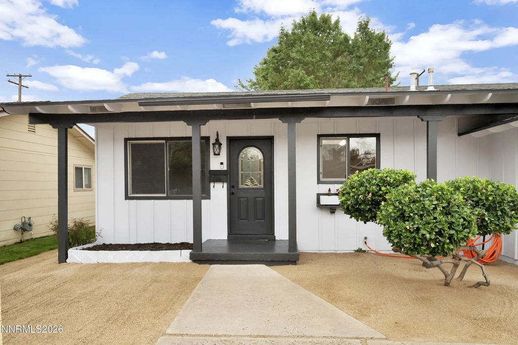 201 Gault Way, Sparks