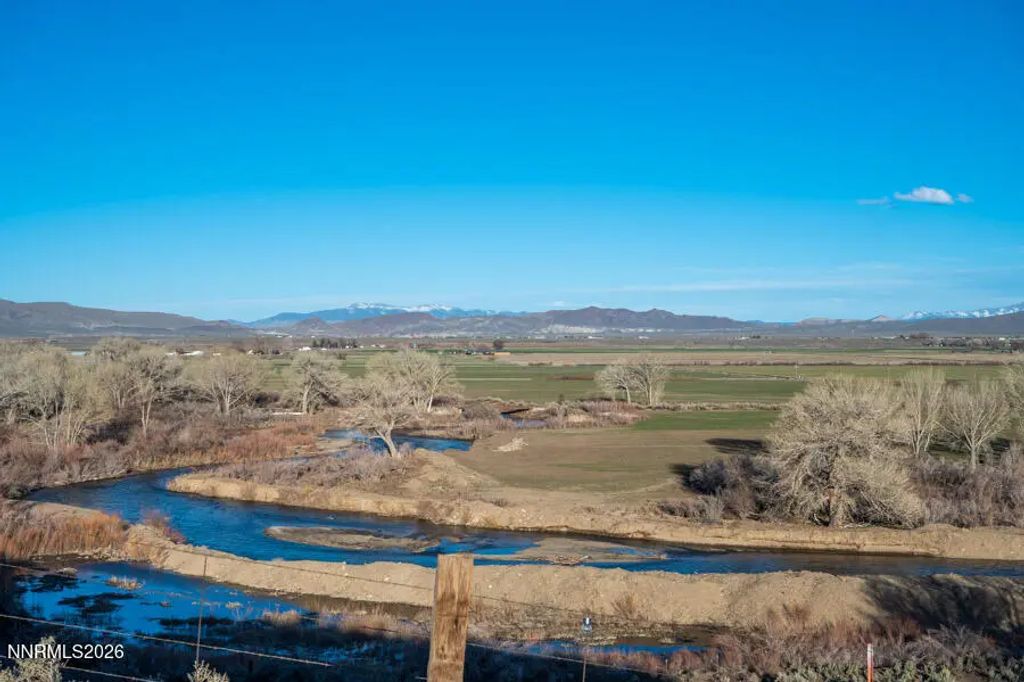 191 Artist View Road, Smith Valley