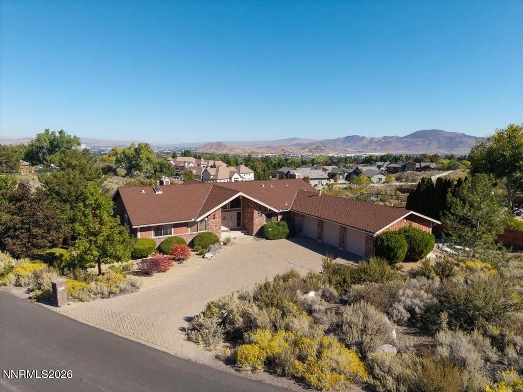 1585 Twin Oaks Road, Reno