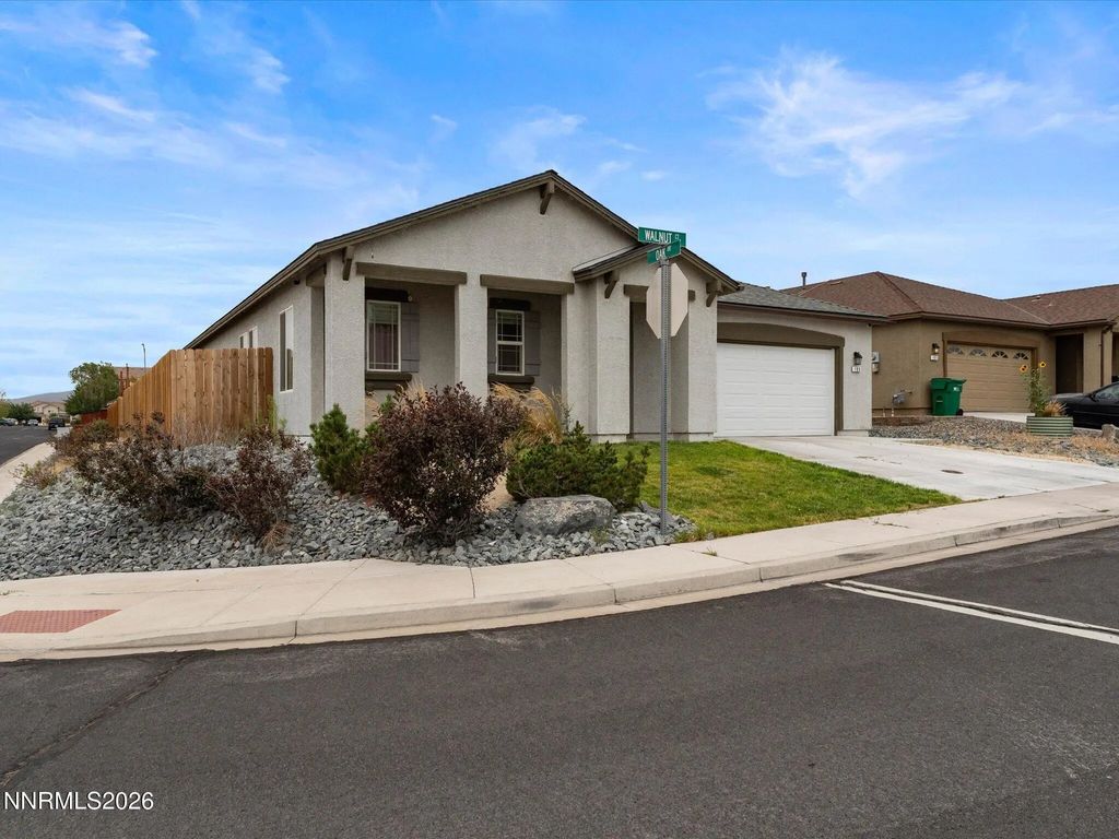 189 Walnut Court, Fernley