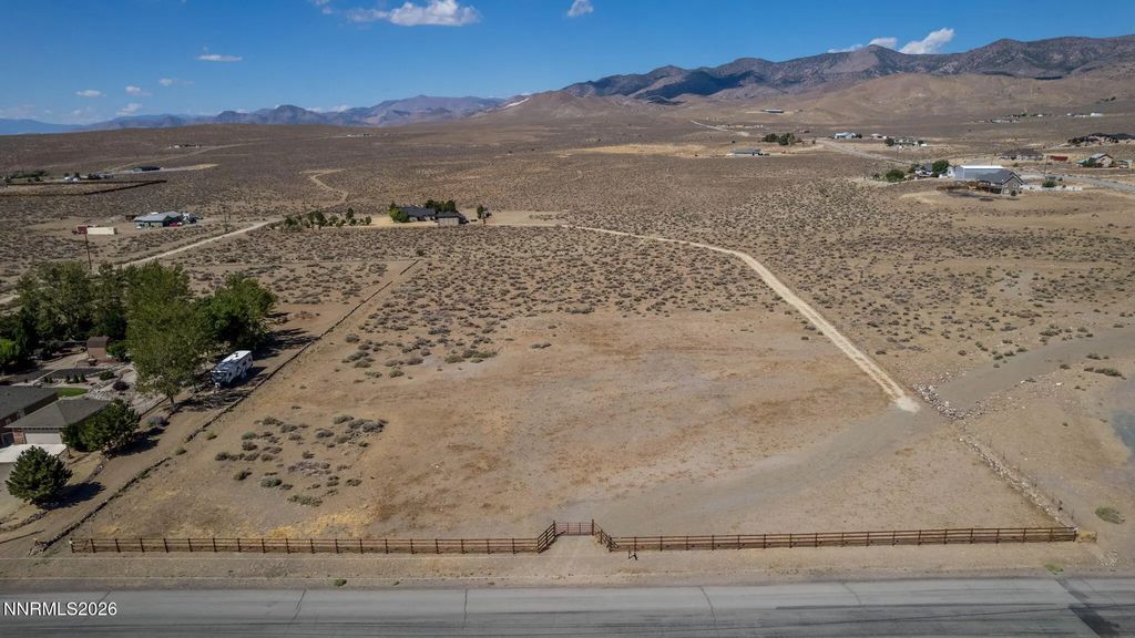 6905 Iron Mountain Boulevard, Stagecoach