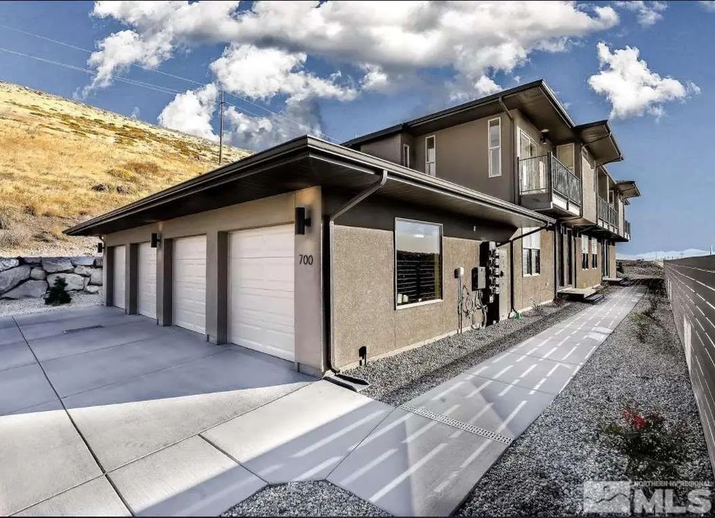 720 Bluffs Court 101, Reno