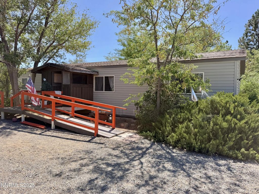 5130 Desert Lane, Silver Springs