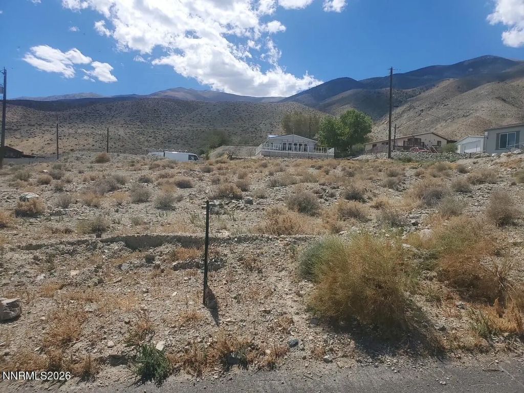 636 Walker Drive 14, Walker Lake