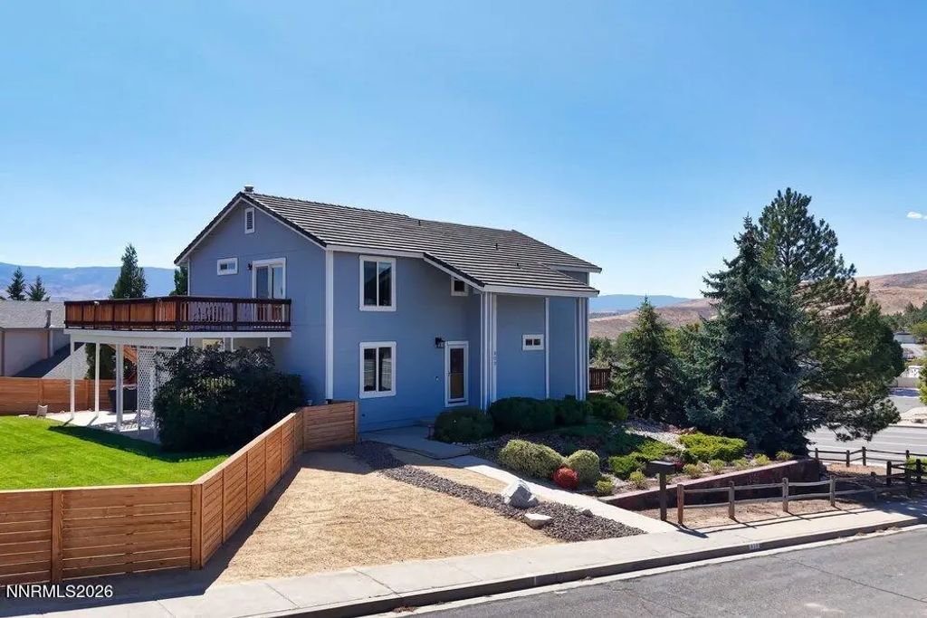 800 S University Park Loop, Reno