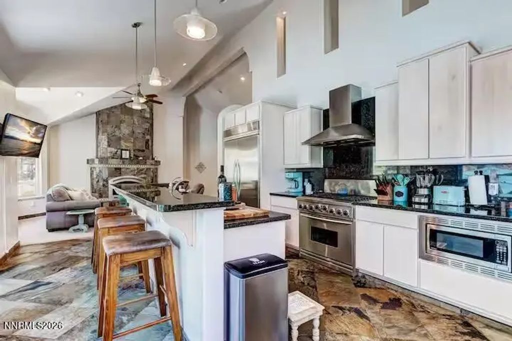 240 Mcfaul Way, Zephyr Cove