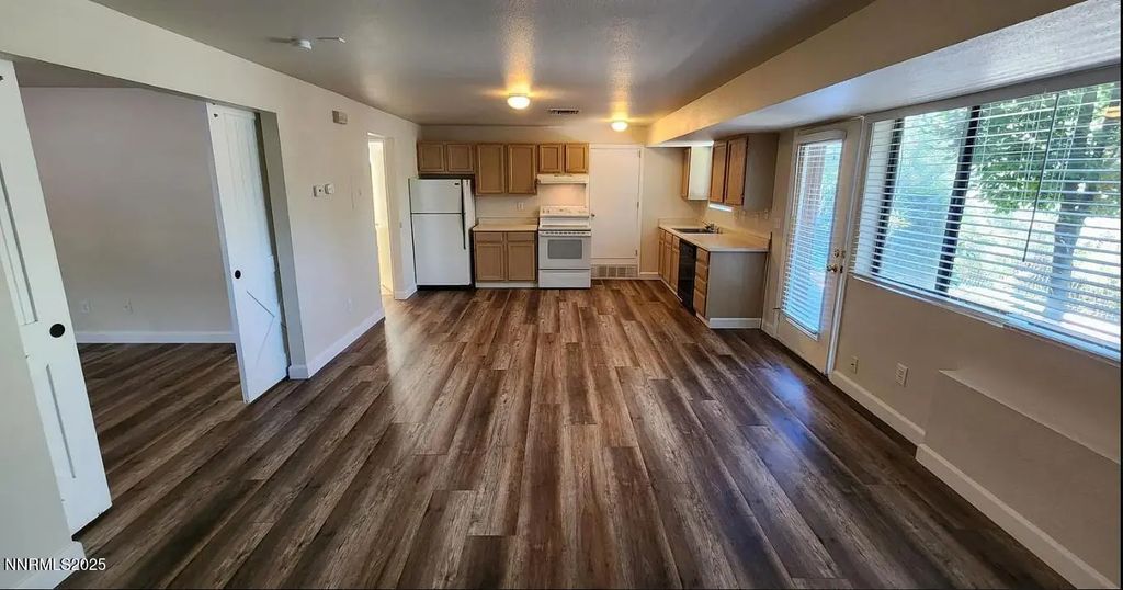 2835 Skyline Boulevard B, Reno