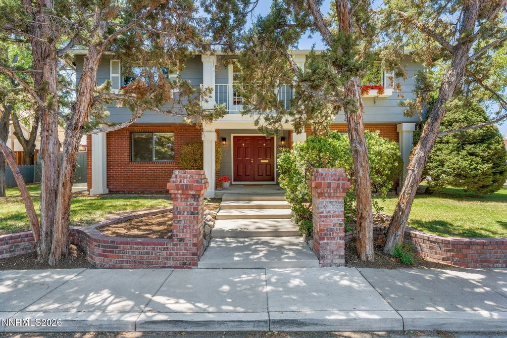 1945 Lakeside Drive, Reno