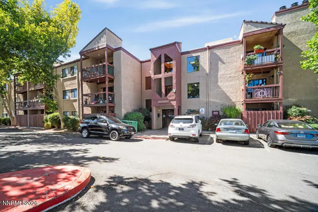 2955 Lakeside Drive 119, Reno