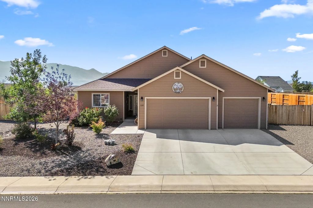 135 Cambridge Drive, Dayton