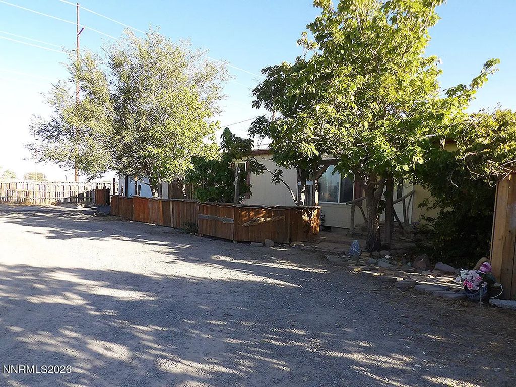 1475 Banner Avenue, Silver Springs