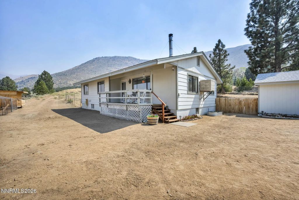 21 Dry Canyon Road, Coleville