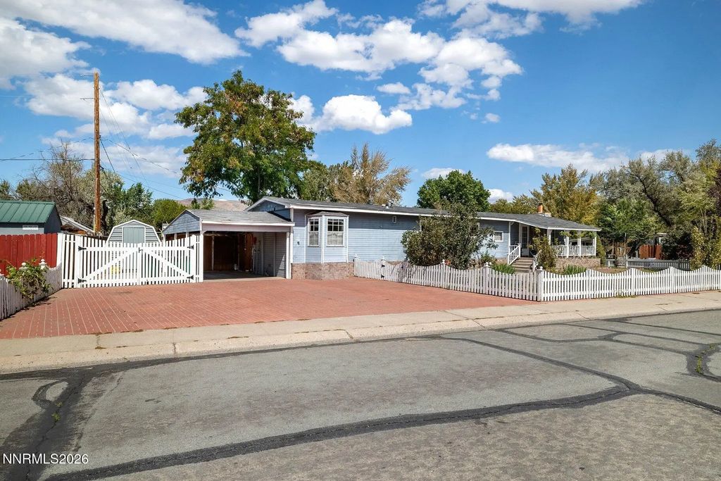 2074 Fairmont Way, Carson City