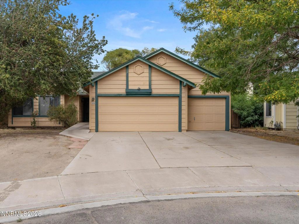 1682 Johns Circle, Fernley