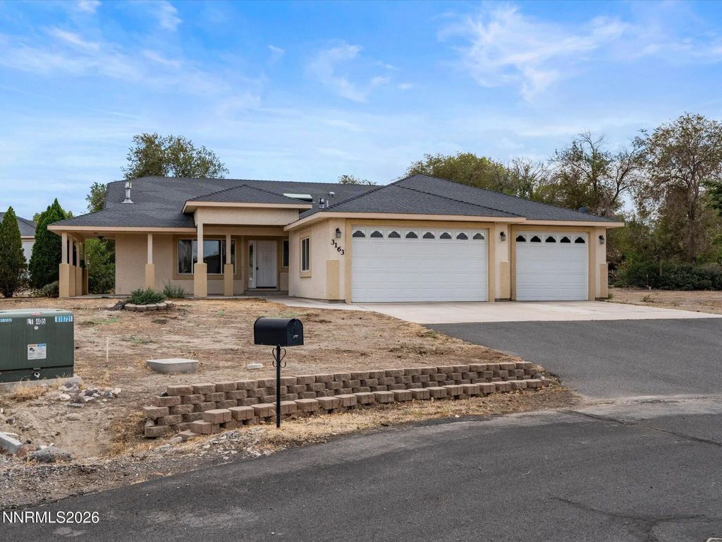 3163 Hannah Calder Court, Fernley