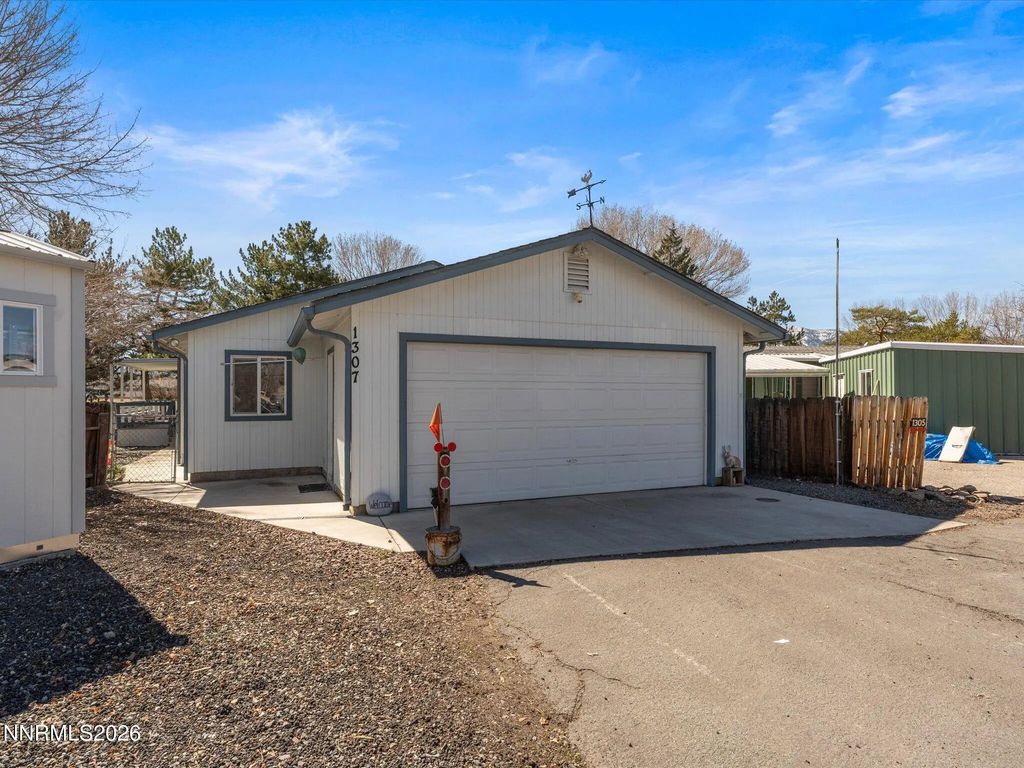 1307 Kingslane Court, Gardnerville