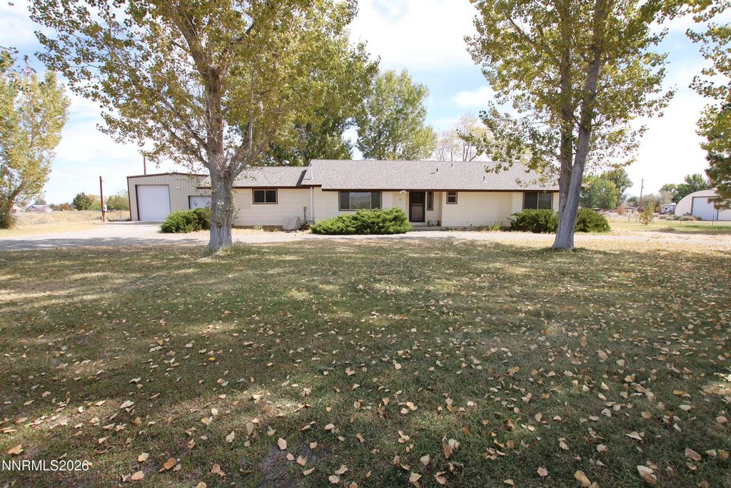 63 W Tucker Lane, Yerington