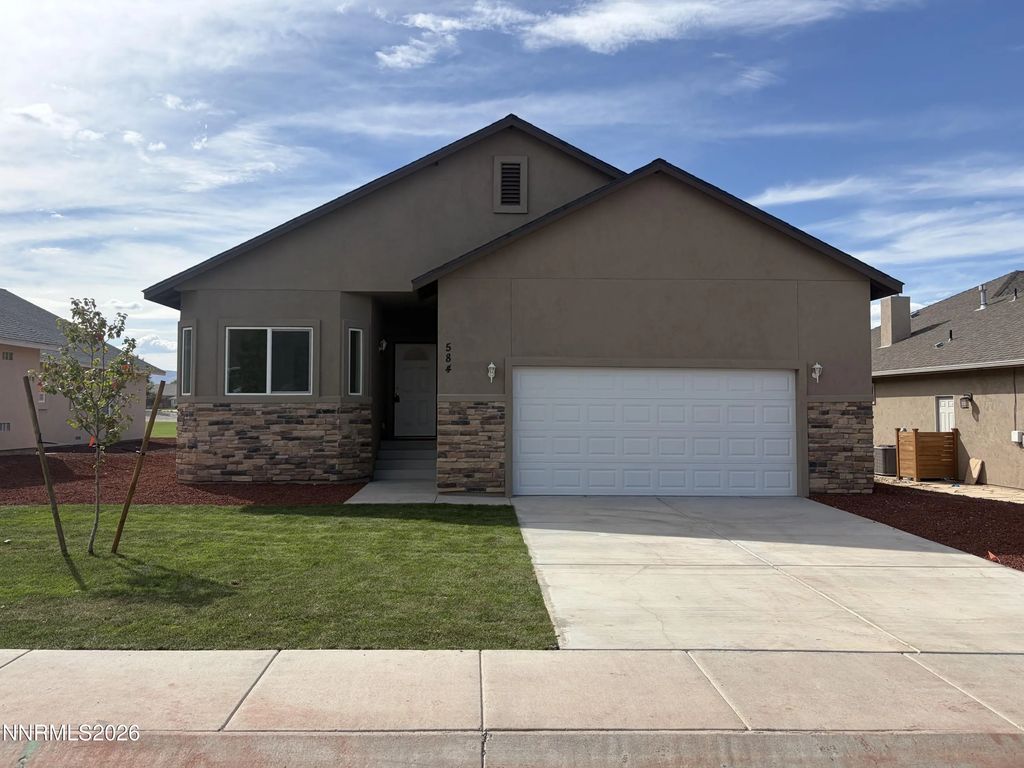 584 Wedge Lane, Fernley