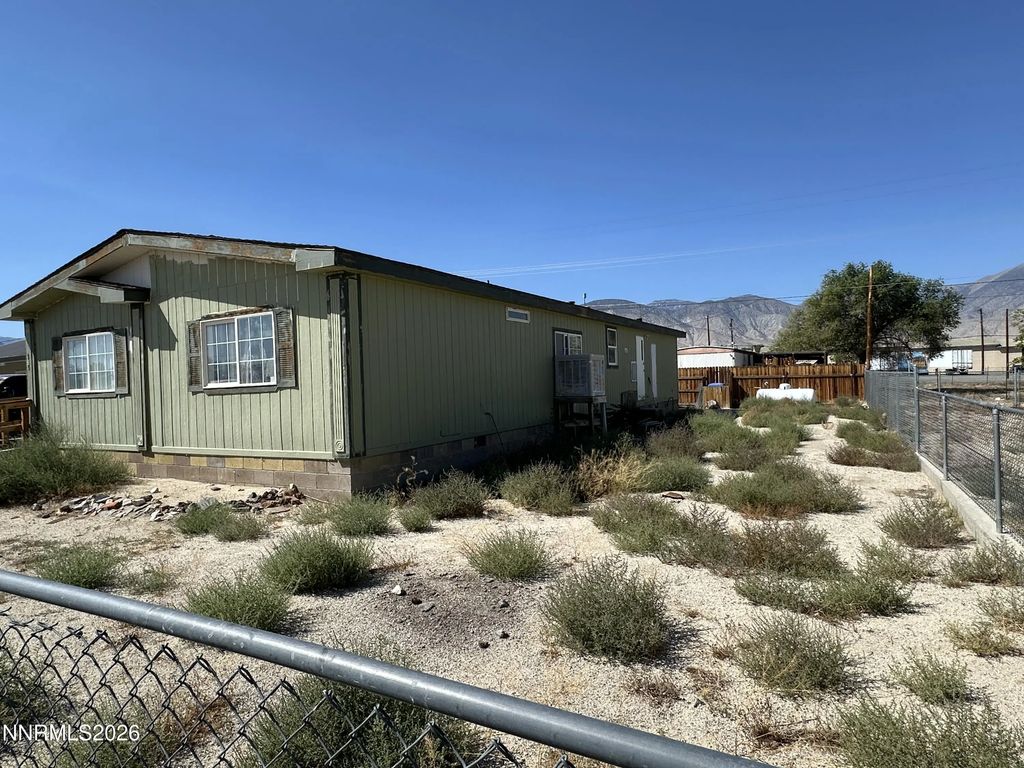 565 I Street, Hawthorne
