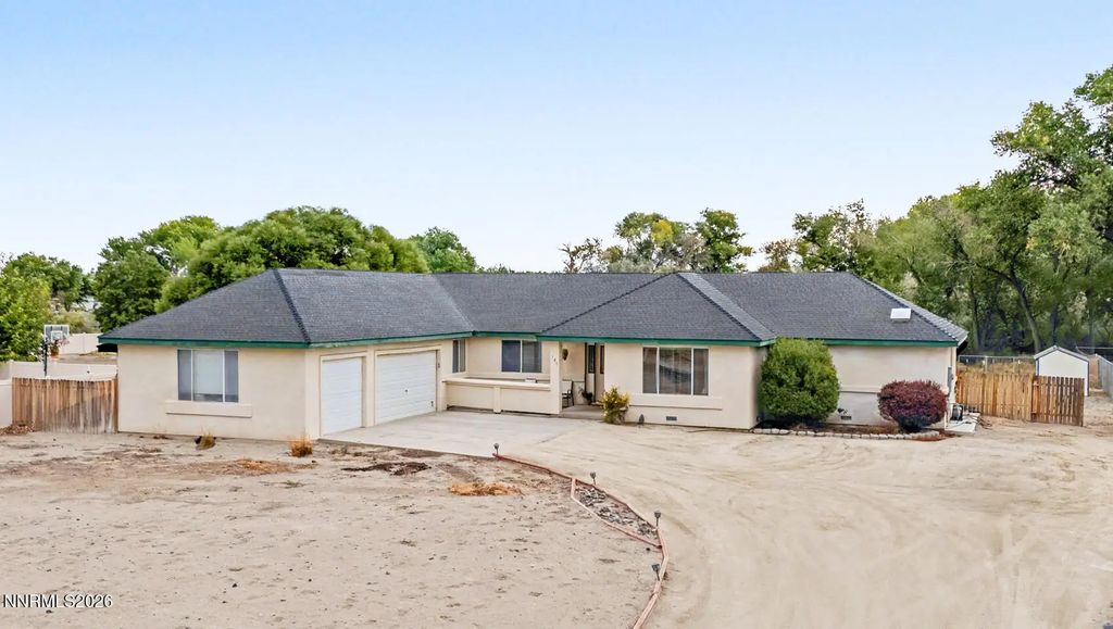 195 River Village Drive, Fallon