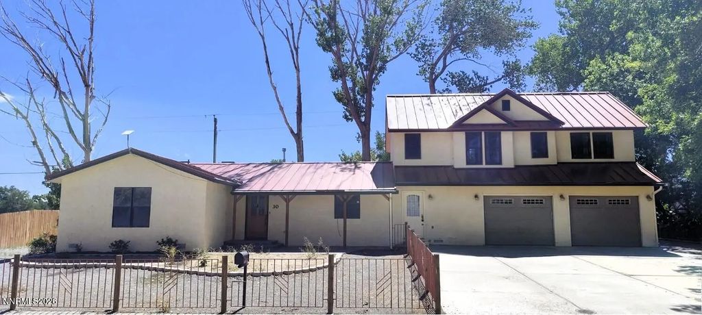 30 Penrose Drive, Yerington