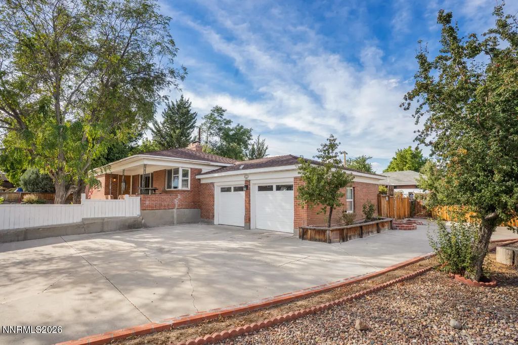 201 Sunnyside Drive, Reno