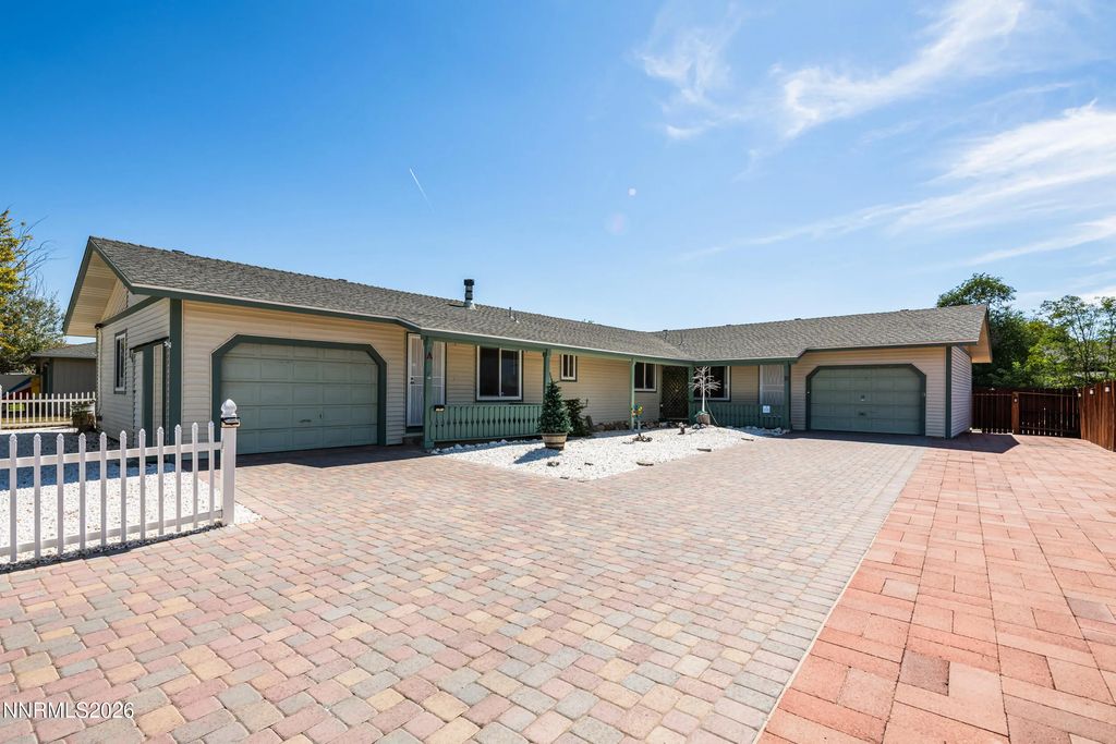 1450 Kimmerling Road, Gardnerville