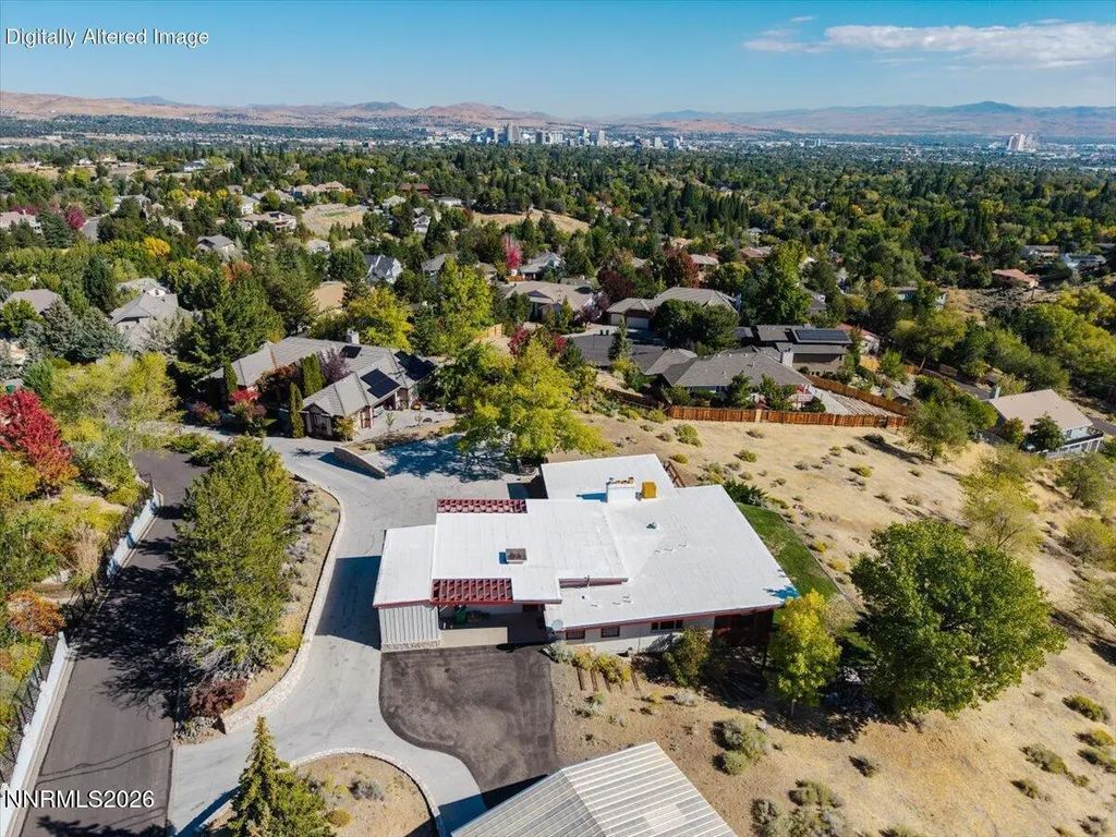 1560 Kestrel Court, Reno