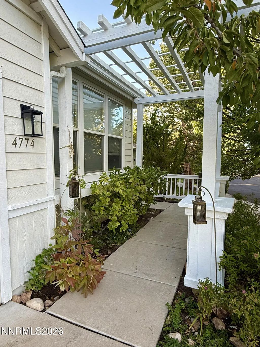 4774 Cedarhill Lane, Reno