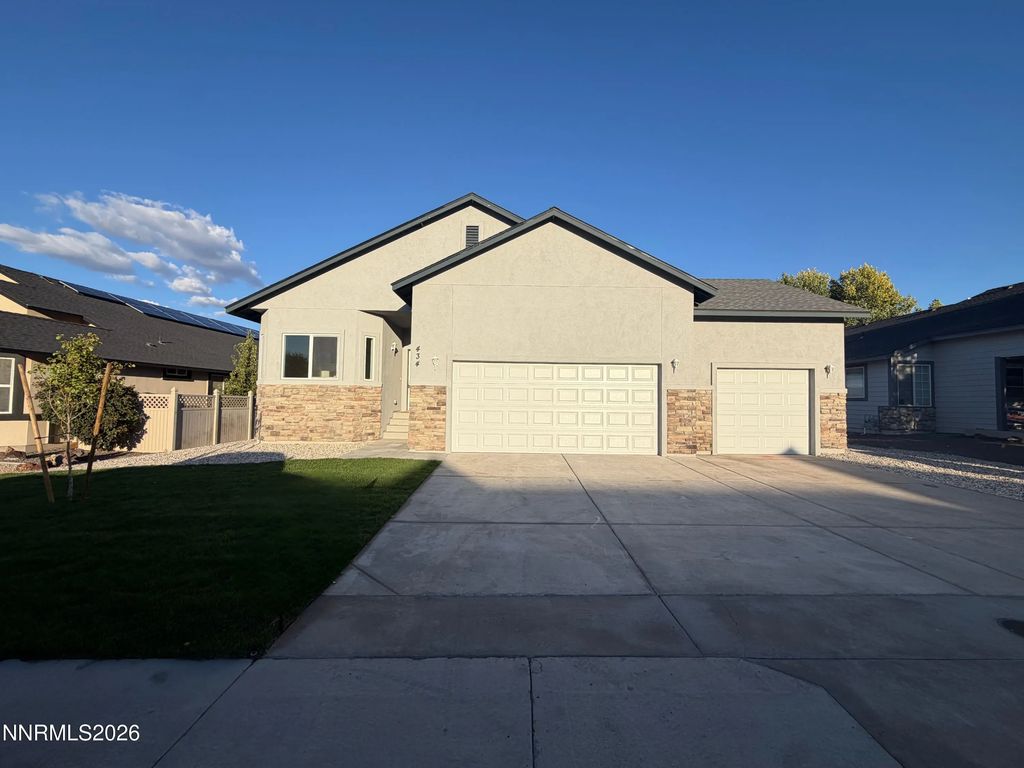 434 Dog Leg Drive, Fernley