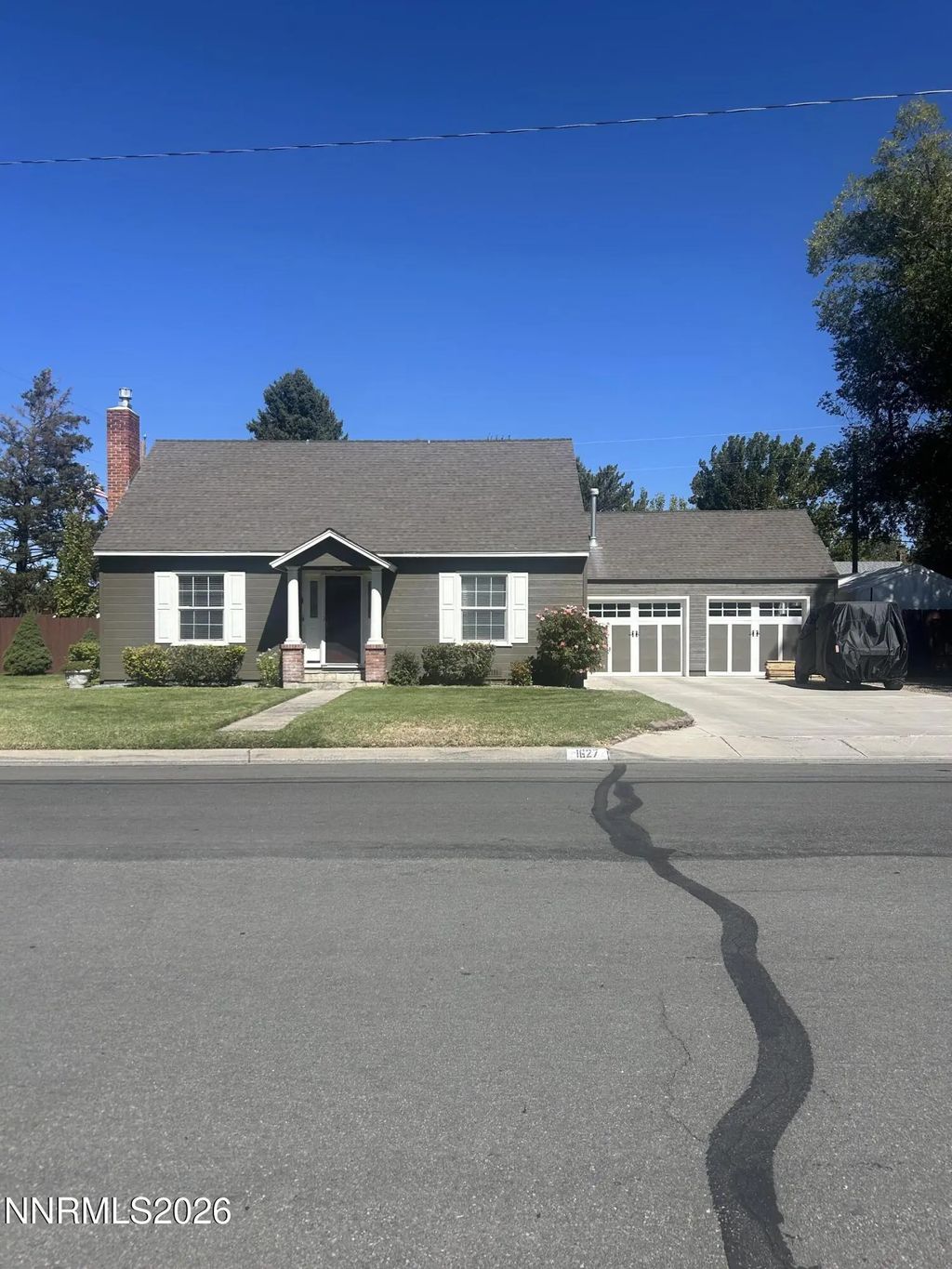 1627 Mono Avenue, Minden
