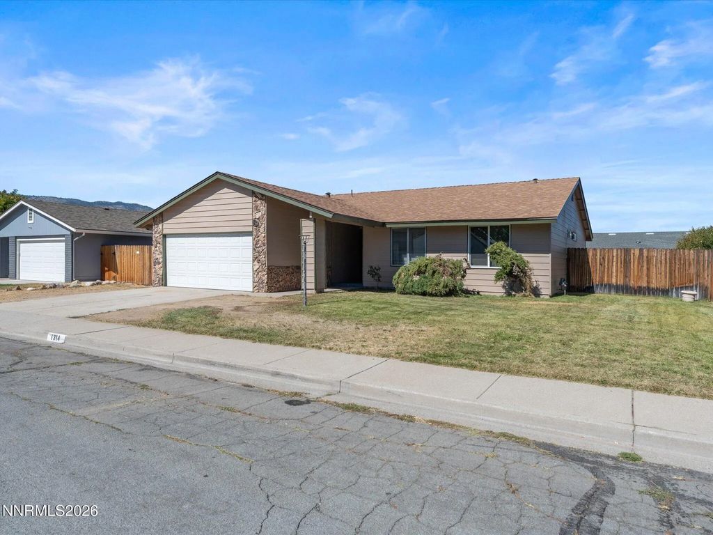1314 Heather Way, Carson City