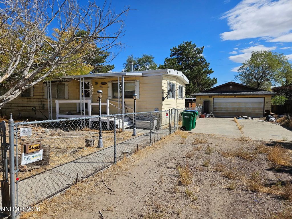 5640 Rilla Way, Sun Valley
