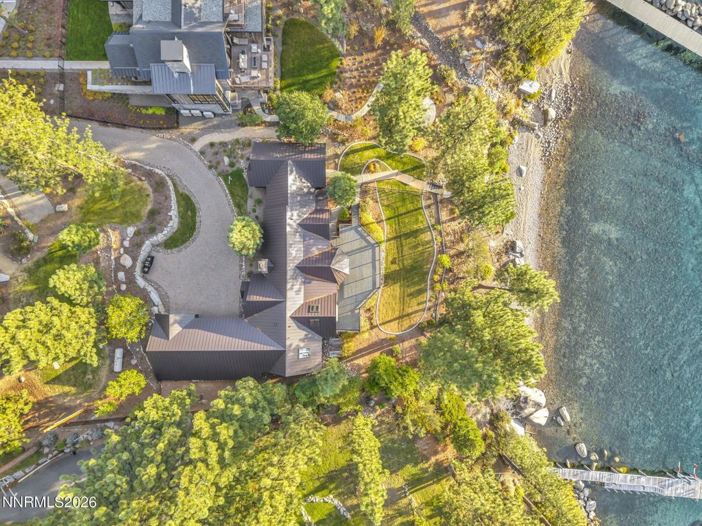 1472 Flowers Avenue, Glenbrook