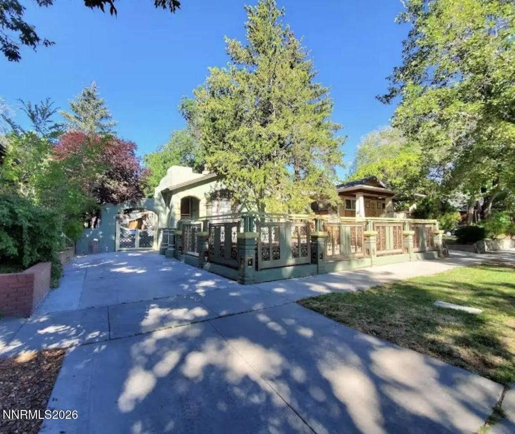 611 Nixon Avenue, Reno