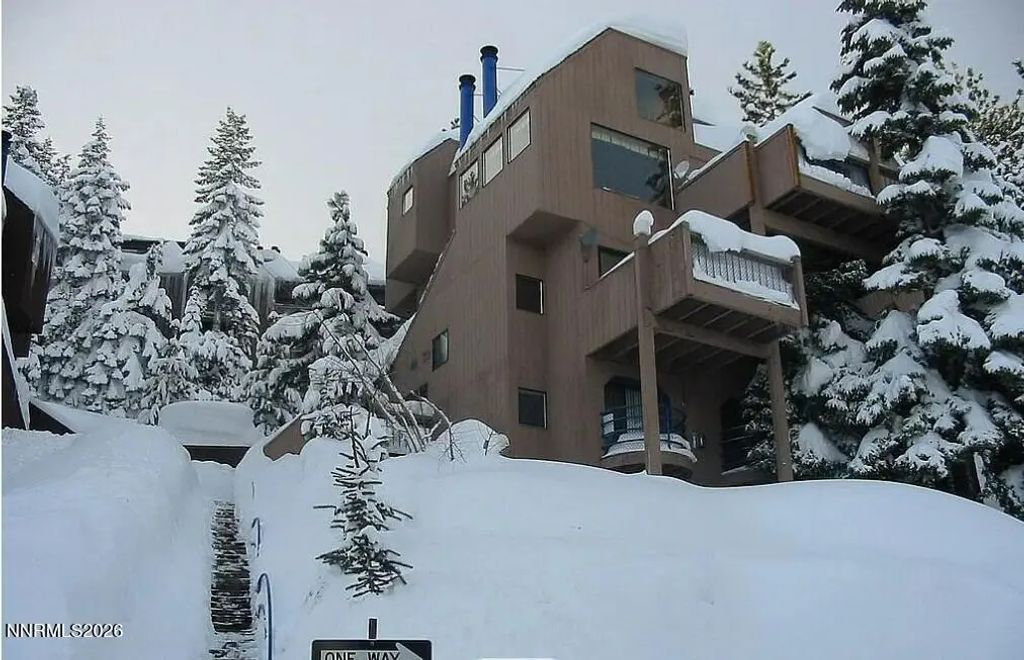 340 Quaking Aspen Lane # B, Stateline