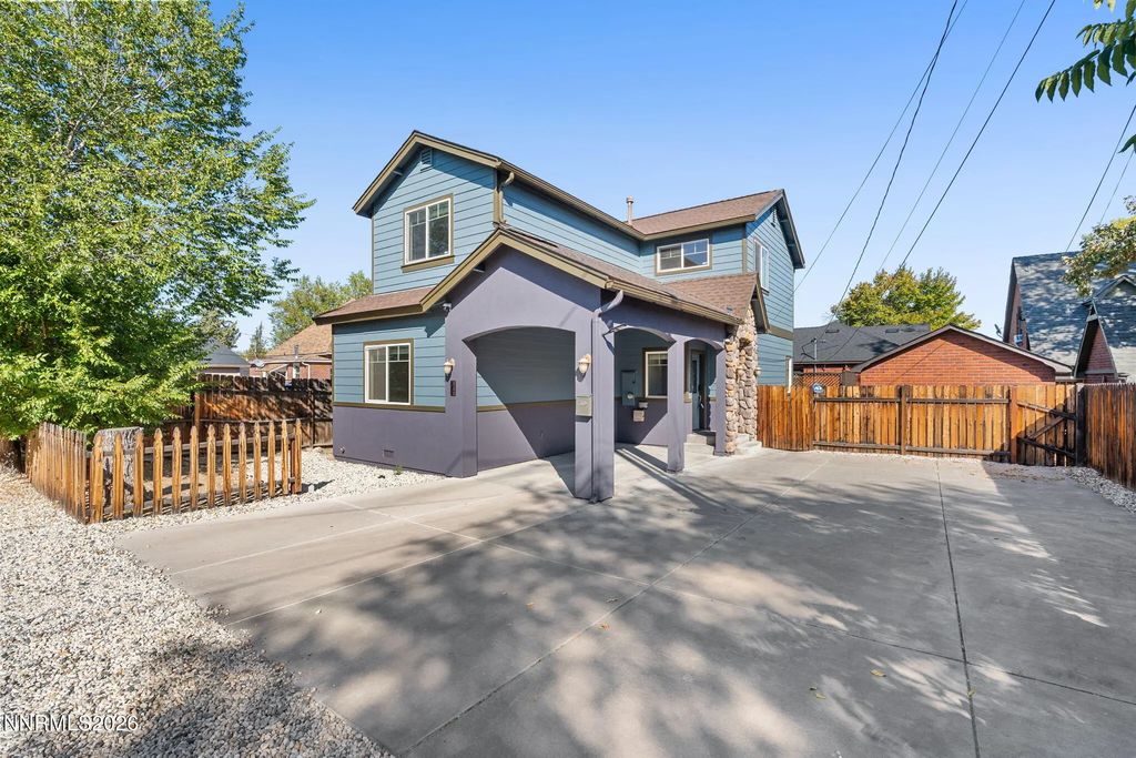 880 Salazar Lane, Reno