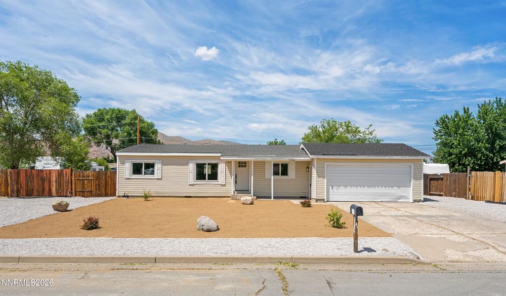 17585 Fantail Street, Reno